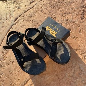 Black Platform Teva Size 7 (Originally $65!)